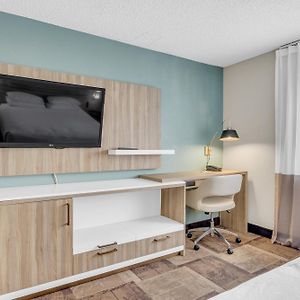 Executive One-Bedroom King Suite